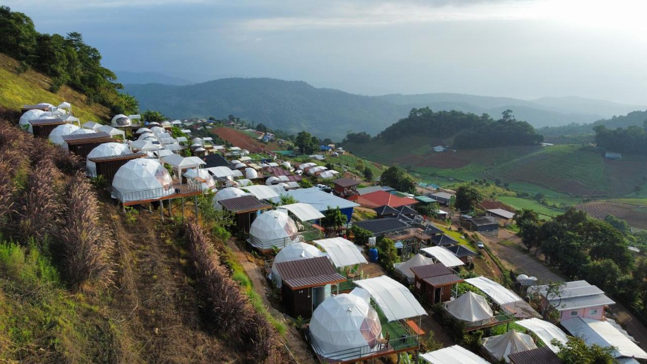 Luxury tent ภูเบิกฟ้า แคมป์ปิ้ง Mon Jam