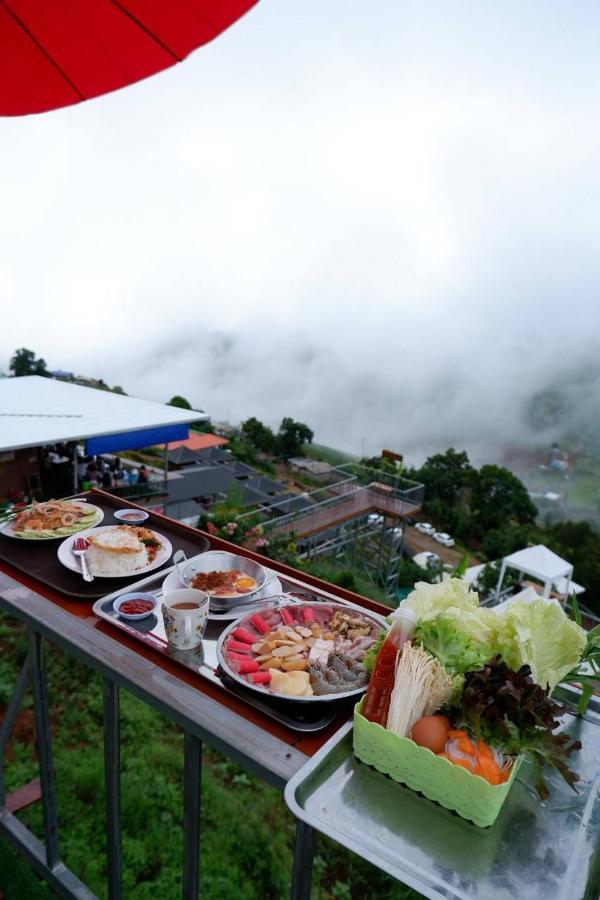 Luxury tent ภูเบิกฟ้า แคมป์ปิ้ง Mon Jam